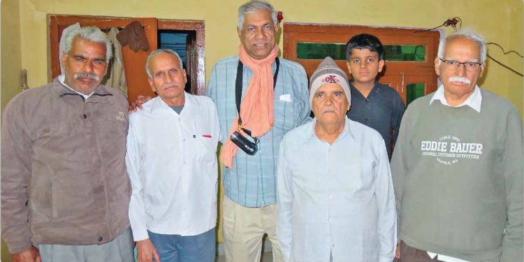 The First Meeting: Vishnu Dutt (centre) fl anked by, from left, Village Headman Satesh Sharma, Bhagwan Swaroop, Mohan Babu, Mohan Babu's grandson and Dr Radhakishan Varma.