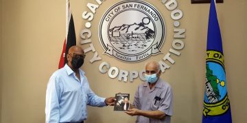 Mayor Junior Regrello with Abracadabra