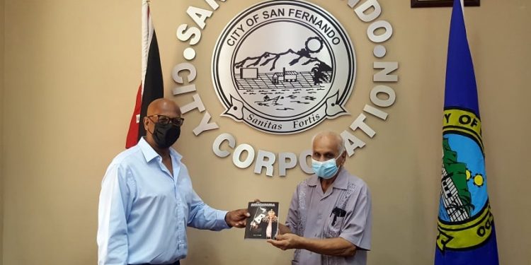 Mayor Junior Regrello with Abracadabra