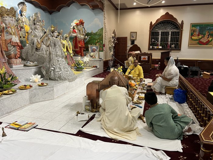 NY Indian Caribbeans Celebrate Lord Krishna’s Birth Across Mandirs