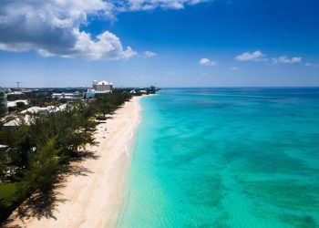 The famous Seven Mile Beach on Grand Cayman