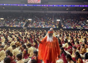 Thousands recite the Gita in Texas setting Guinness Record