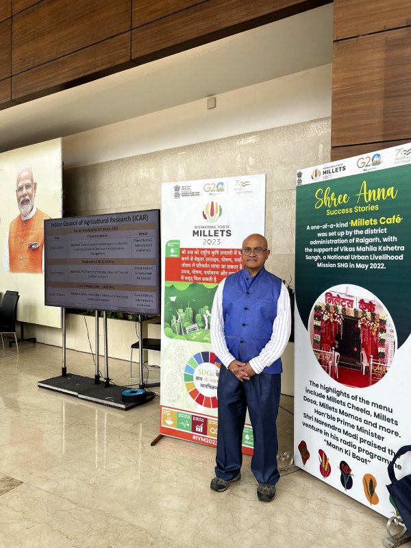 Dr Vishnu Bisram attended the two day International Millets Conference in Delhi on March 18 and 19. Hundreds of delegates from around the globe attended the two day meet. 