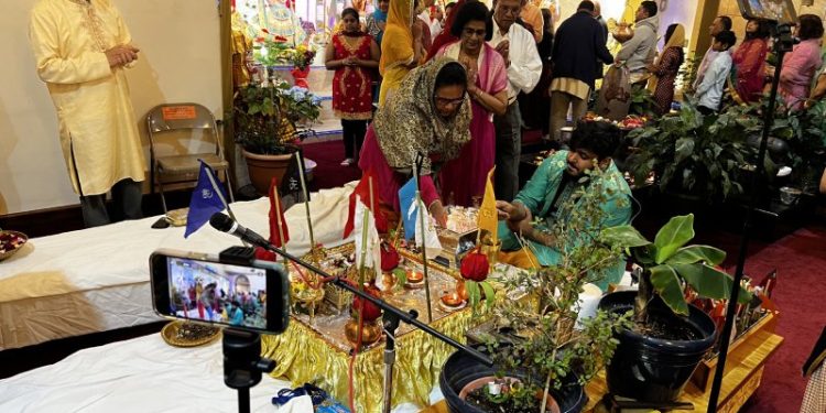 Pandit Chunelall Concludes Navratri Services at NY Shiva Mandir