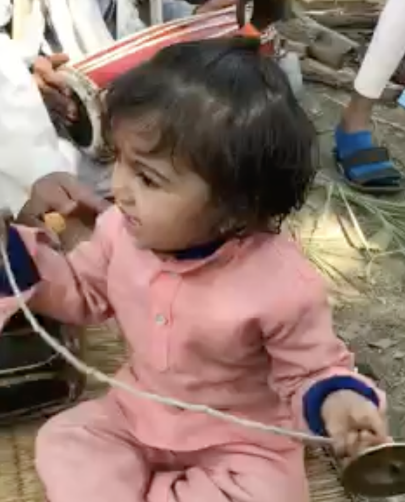 Little Girl Sings Shiva Bhajan