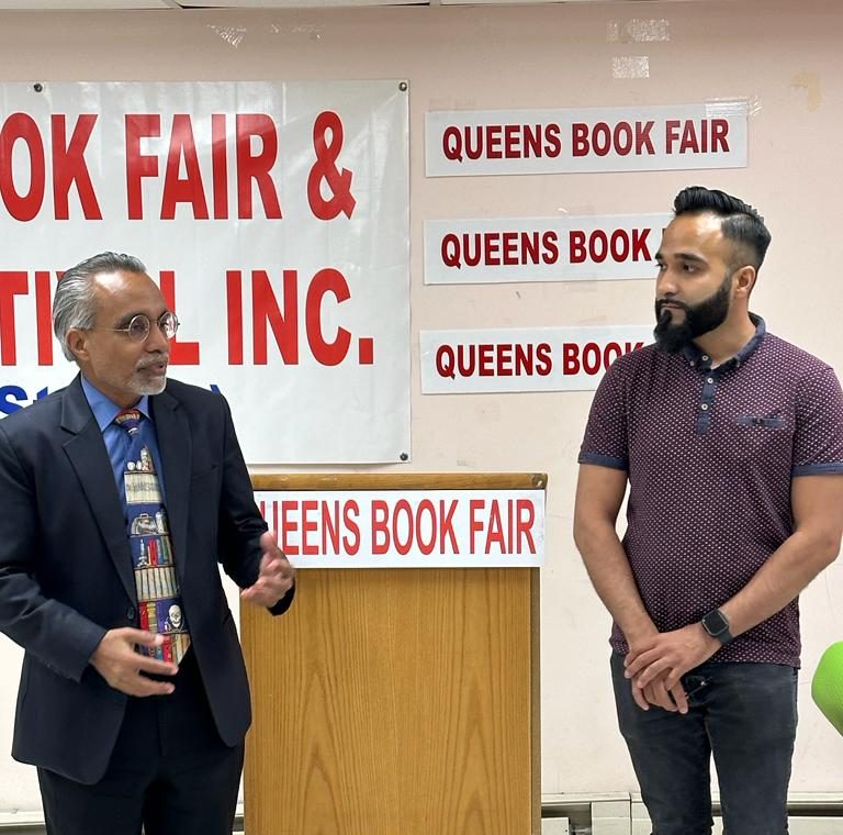 Guyanese grants Scholarships to Richmond Hill, Queens Students