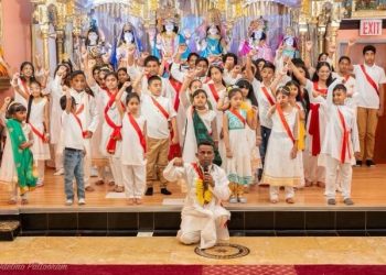 Pandit Baya hosts Youth Camp in Richmond Hill