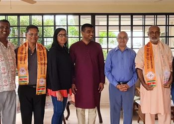 Surinamese and New Yorker Engaging Hindu Stalwarts in Trinidad