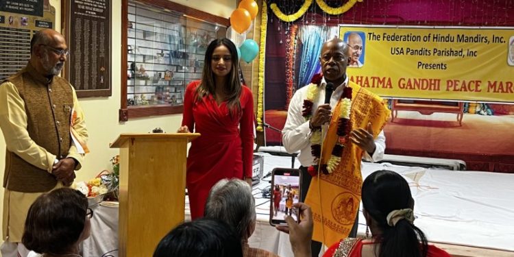 NYC Mayor Adams Graces Mandir on Gandhi Peace March