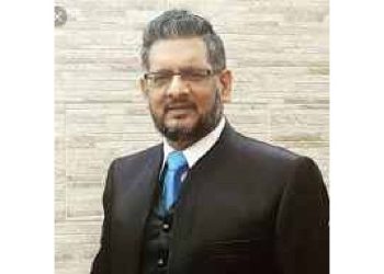 Dr. Devant Maharaj