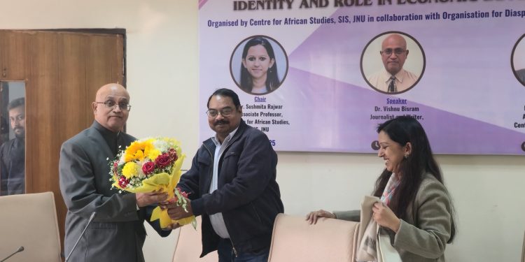 Dr Vishnu Bisram delivered insightful keynote address on Indian & African Diasporas of the Caribbean at JNU, Delhi