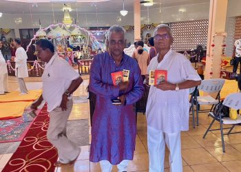 Indian High Commission donates books to Leonora Hindu Temple